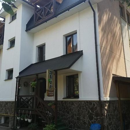 Hotel Yavir Yaremche Exterior foto